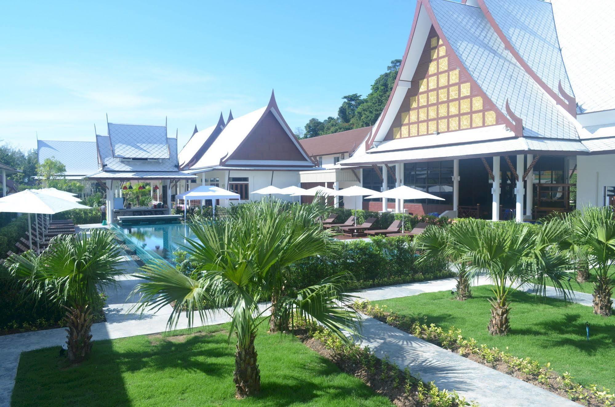Bhu Tarn Koh Chang Resort & Spa Exterior foto