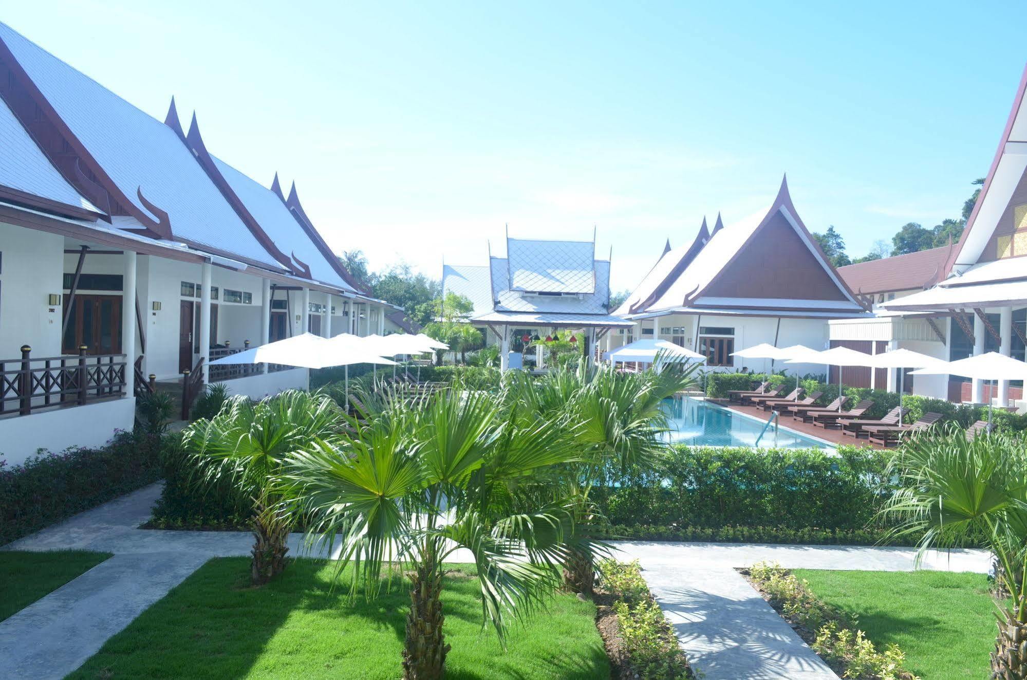 Bhu Tarn Koh Chang Resort & Spa Exterior foto