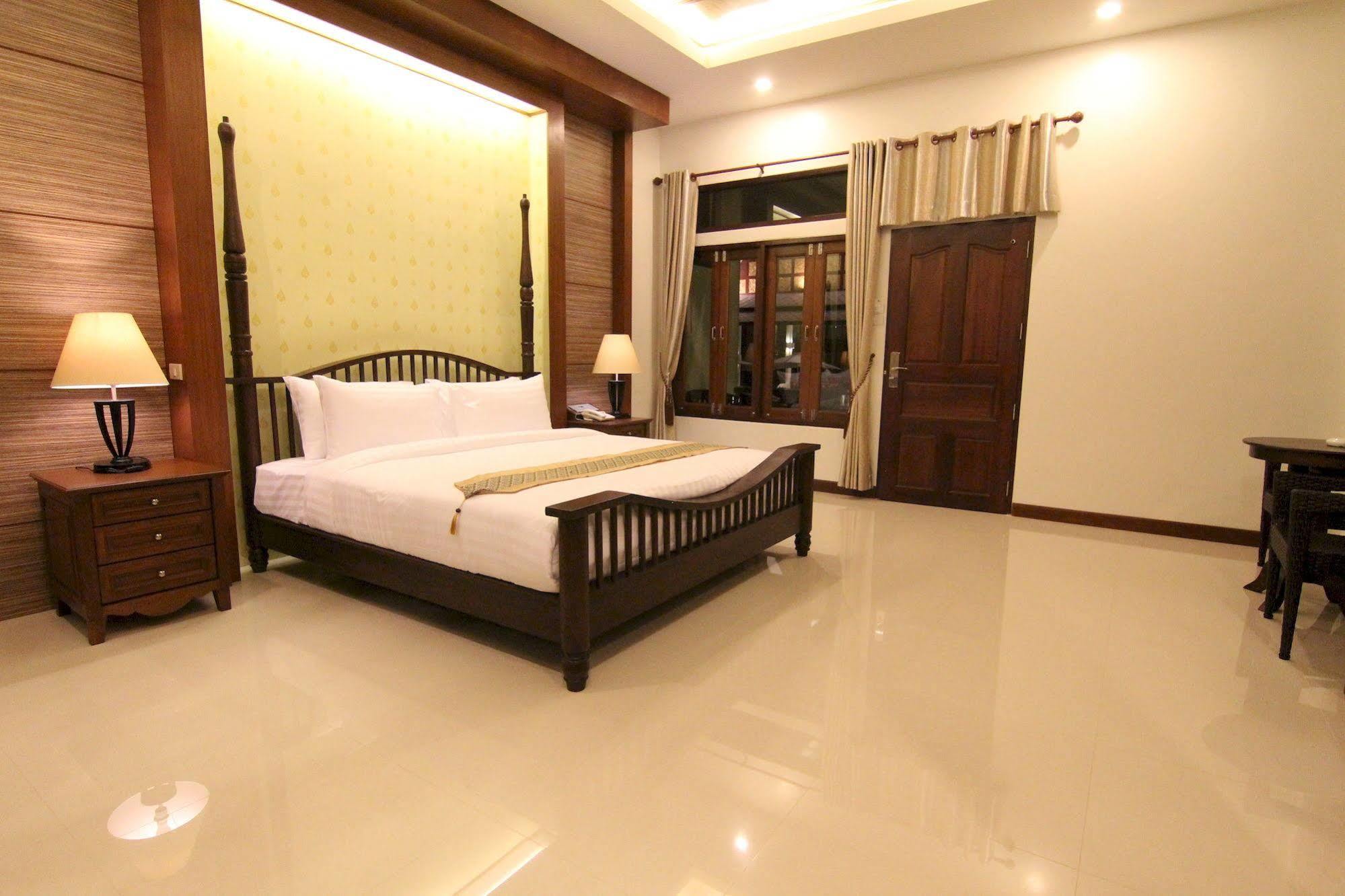 Bhu Tarn Koh Chang Resort & Spa Exterior foto